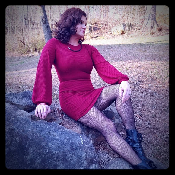 NWT Burgundy Red Short Rib Knit Lantern Sleeve Form Fitting Sweater dress 👗 - Picture 3 of 7